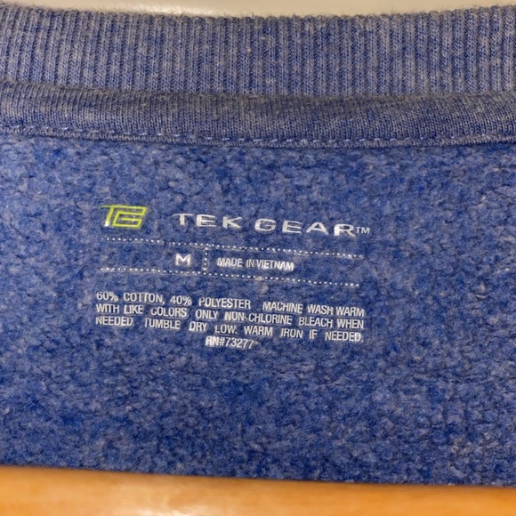 Women’s Tek Gear Sweatshirt Size Medium - Picture 3 of 3
